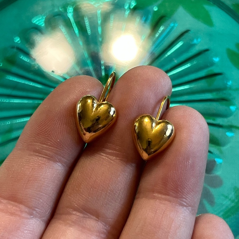 Vintage Avon Signed Puffy Hearts Gold Tone Metal Pierced Costume Earrings